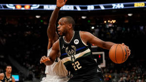 Khris Middleton Defensive Player Wallpaper