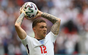 Kieran Trippier Throws Ball Wallpaper