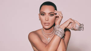 Kim Kardashian Kkw Fragrance Wallpaper