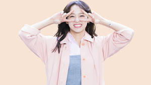 Kim Se Jeong Peace Sign Pose Wallpaper