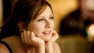 Kirsten Dunst In Focus Wallpaper