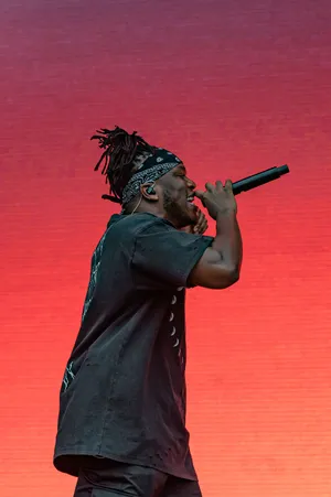 Ksi Singing During Concert Wallpaper