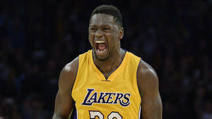 La Lakers Julius Randle Celebration Wallpaper