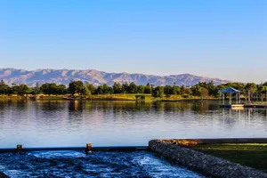 Lake Inside The Balboa Park Wallpaper