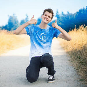 Lankybox Adam Mcarthur In Blue Shirt Wallpaper