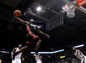Le Bron James Mid Air Dunk Wallpaper