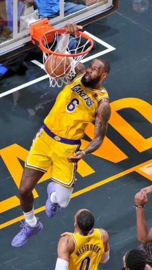 Le Bron_ James_ Slam_ Dunk_ Action Wallpaper