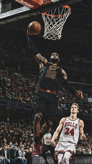Lebron James Cavs Jersey 23 Nba Game Slam Dunk Wallpaper