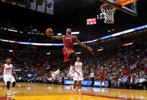 Lebron James Jersey 6 Slam Dunk Nba Game Wallpaper