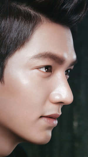 Lee Min Ho Famous Hallyu Actor Wallpaper