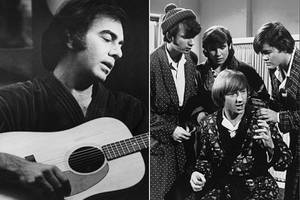 Legendary Musician Neil Diamond With The Monkees Band Wallpaper
