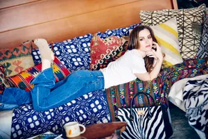 Leighton Meester Patterns Wallpaper