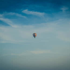 Let Go Air Balloon Wallpaper