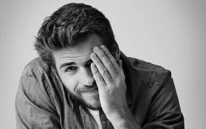 Liam Hemsworth In Grayscale Wallpaper