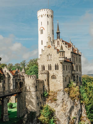 Lichtenstein Castle Close-up Wallpaper