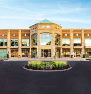 Life Time Country Club Garland Wallpaper