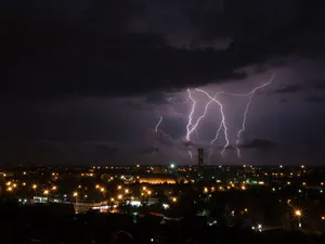 Lightning In City Landscape Wallpaper