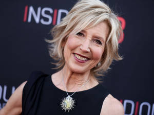 Lin Shaye At Red Carpet Wallpaper