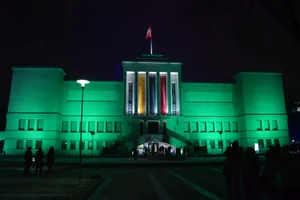 Lithuania Vytautas The Great War Museum Green Light Wallpaper