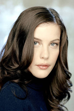 Liv Tyler Hollywood Star Portrait Wallpaper