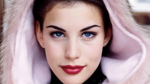 Liv Tyler Pretty Blue Eyes Wallpaper