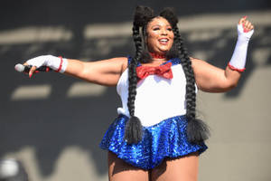 Lizzo In Sailor Moon Outfit Wallpaper