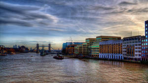 London Thames At Evening Wallpaper