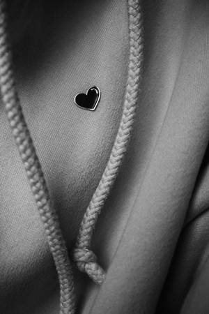 Love Black And White Hoodie Pin Wallpaper