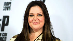 Lovely American Actress Melissa Mccarthy Spy Movie Premier Wallpaper