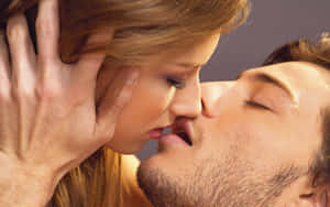 Lovely Couple Kissing Each Lips Wallpaper