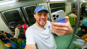 Luisito Comunica Commute Wallpaper