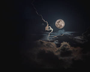 Luna Full Moon Night Clouds Wallpaper