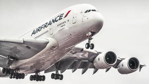 Majestic Air France Airbus A380-861 Airliner Touchdown Wallpaper