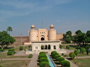 Majestic Lahore Fort With Hazuri Bagh In The Foreground. Wallpaper