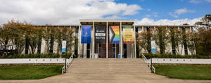 Majestic View Of Ramsey Library At University Of North Carolina. Wallpaper