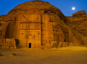 Majestic View Of The Mada'in Saleh In Saudi Arabia Wallpaper