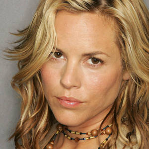 Maria Bello Sweet Innocent Look Wallpaper