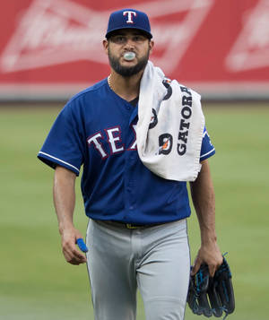 Martin Perez Blowing Bubble Gum Wallpaper