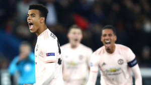 Mason Greenwood White Teammates Wallpaper