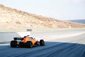 Mclaren F1 Mcl33 Wallpaper