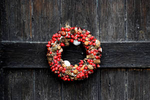 Medieval High Resolution Christmas Wreath Wallpaper