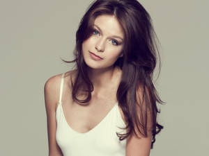 Melissa Benoist White Undershirt Wallpaper