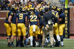 Michigan Wolverines Football Team: Ready To Dominate Wallpaper