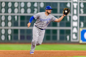 Mike Moustakas Ball Caught Wallpaper