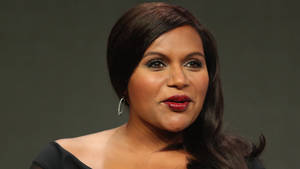 Mindy Kaling Actress Producer Wallpaper