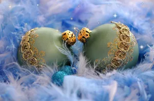 Mint Green Christmas Balls Wallpaper
