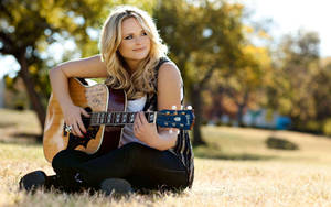 Miranda Lambert Playing Guitar Wallpaper