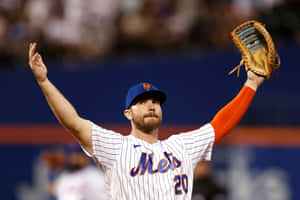 Mlb Player Pete Alonso Of The New York Mets Wallpaper