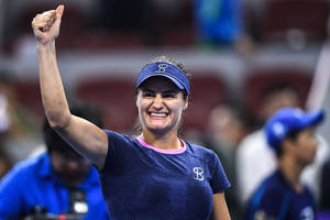 Monica Niculescu Celebrating A Victory Wallpaper