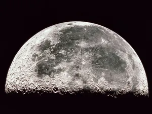 Moon 1024 X 768 Wallpaper